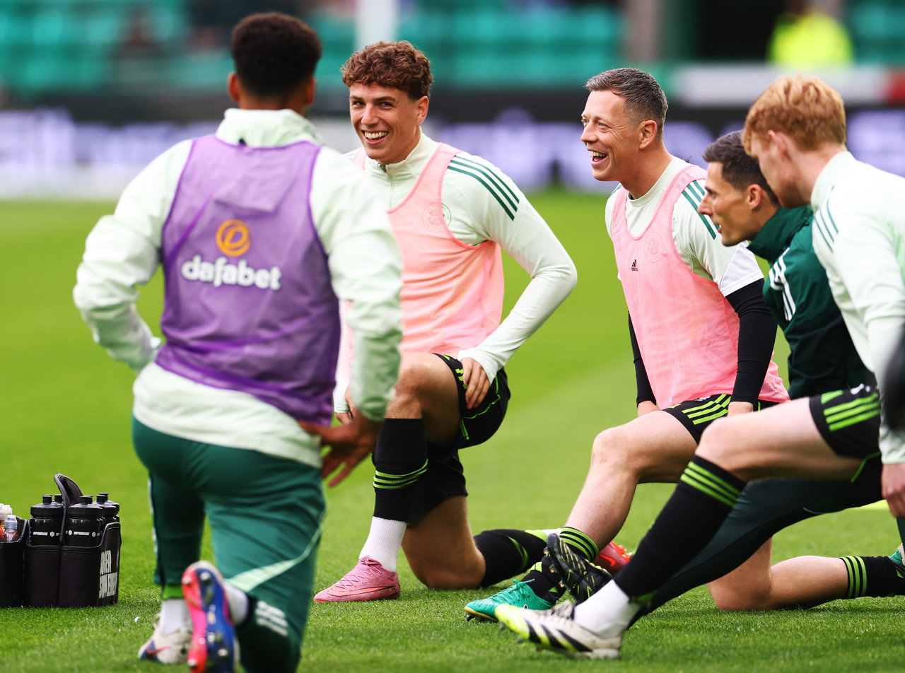 Arne Engels and Callum McGregor of Celtic warm-up