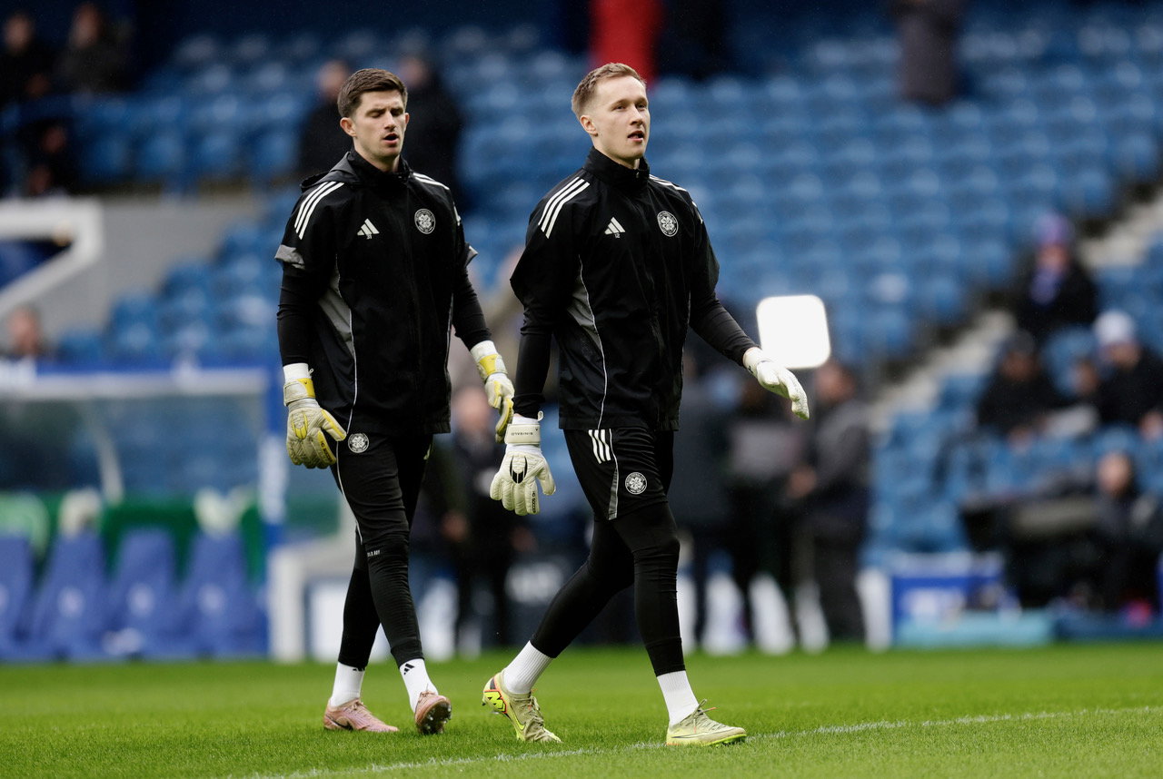 Ross Doohan and Viljami Sinisalo of Celtic 