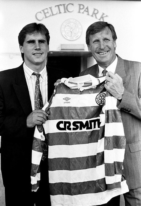 New signing Dariusz Dziekanowski with Celtic manager Billy McNeill