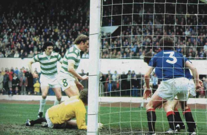 Johannes Edvaldsson, Celtic FC in action against Rangers.