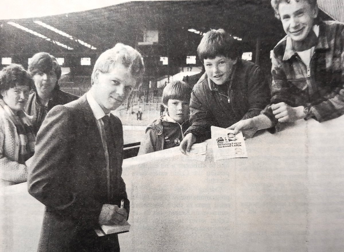 Graeme Sinclair signing autographs after joining Celtic in August 1982