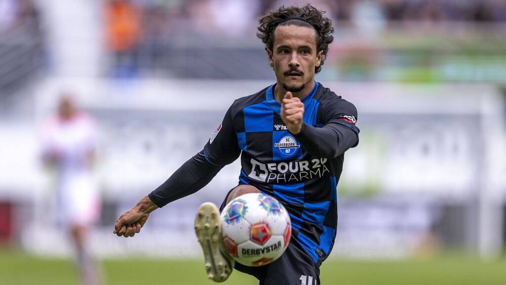 Fabrizio Romano confirms Celtic have agreed personal terms with midfield target