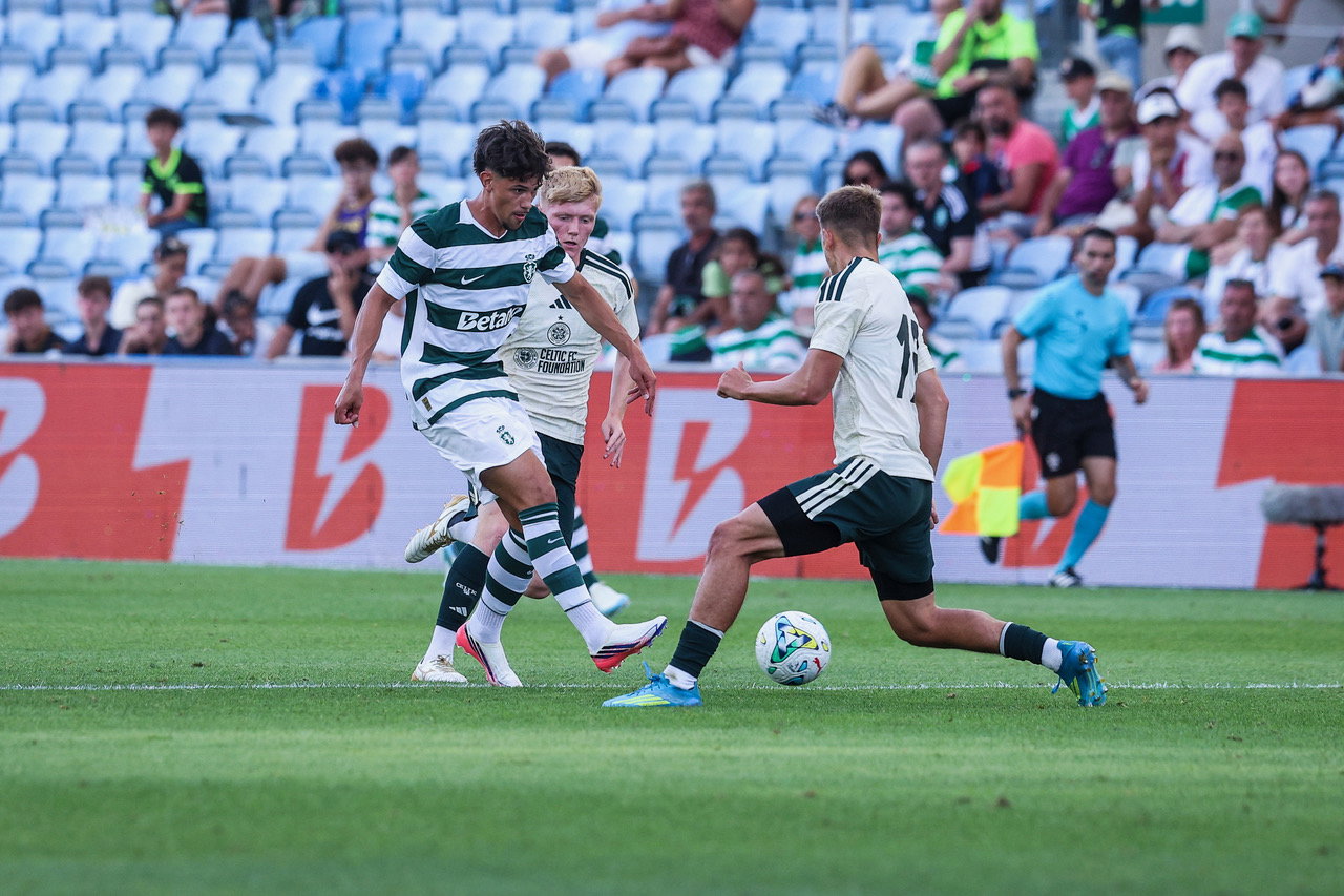 Maik Nawrocki of Celtic FC