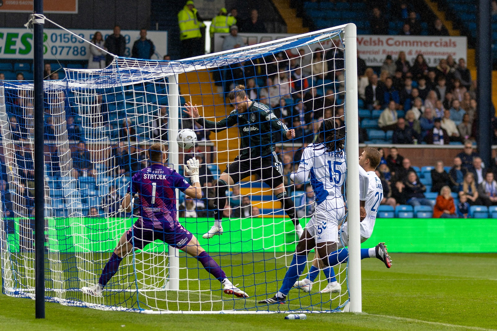 Kasper Hogh scores