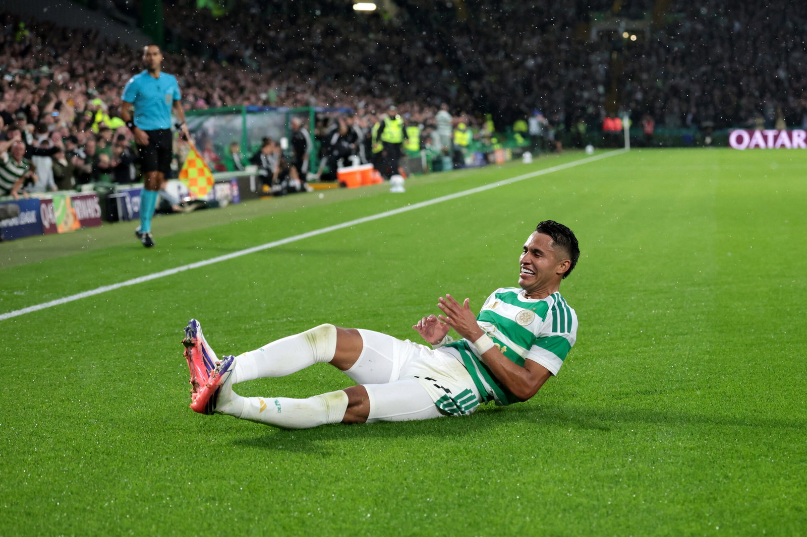 Camilo Duran of Celtic celebrates