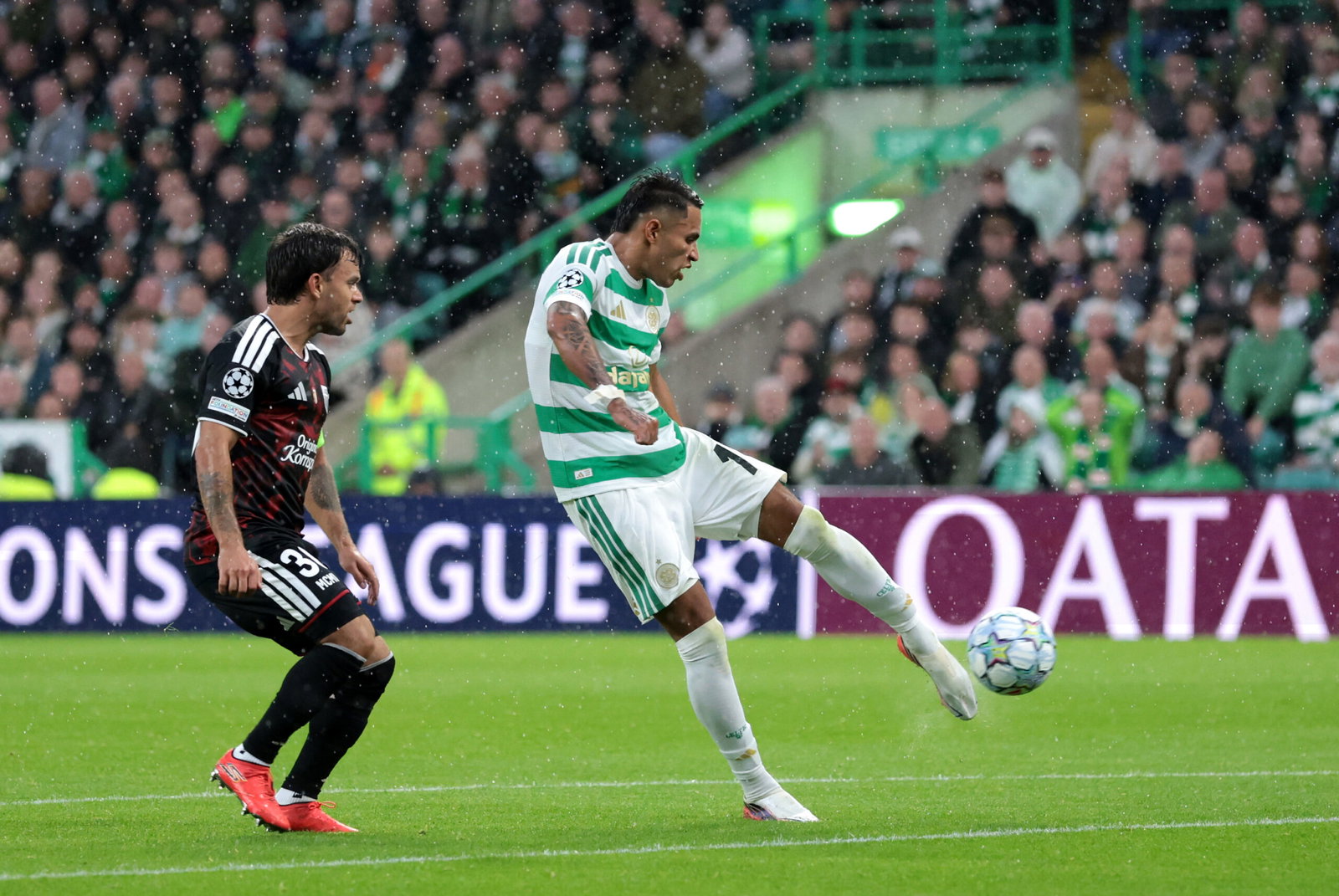 Camilo Duran of Celtic scores