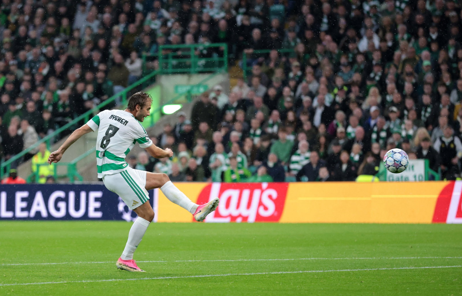 Benjamin Nygren of Celtic scores