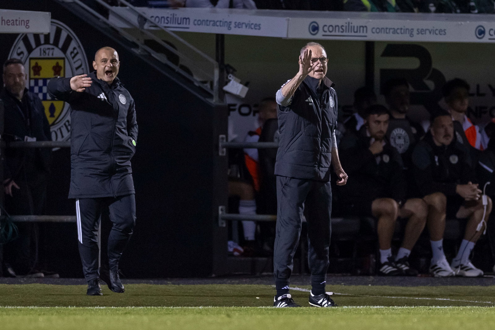 Martin O'Neill and Celtic assistant manager Shaun Maloney