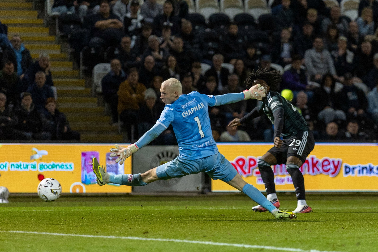 Shim Mheuka of Celtic shoots