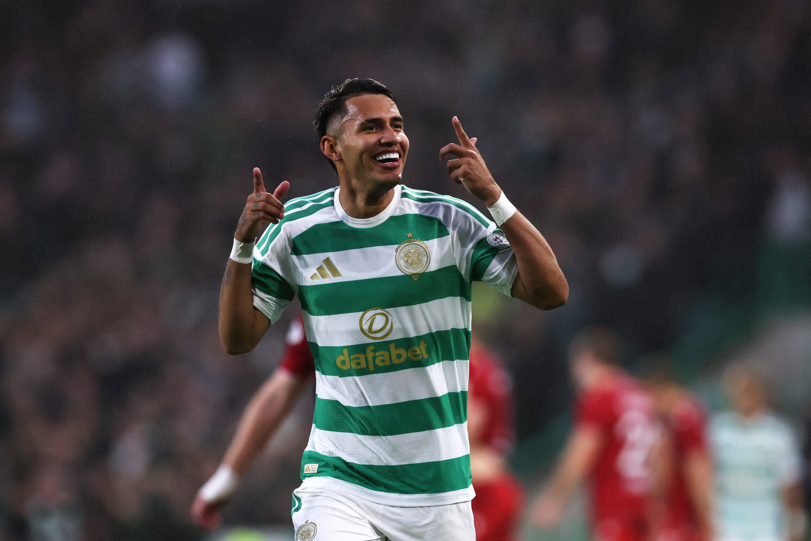 Camilo Duran of Celtic celebrates
