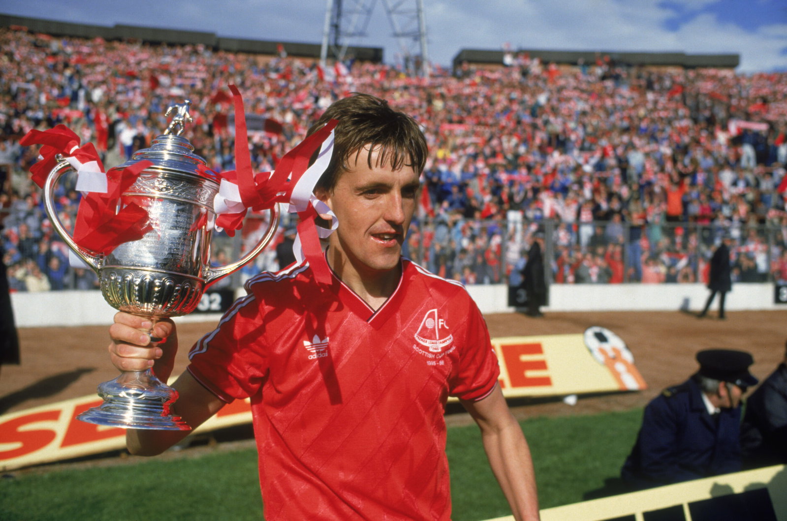 John Hewitt holding the Scottish Cup