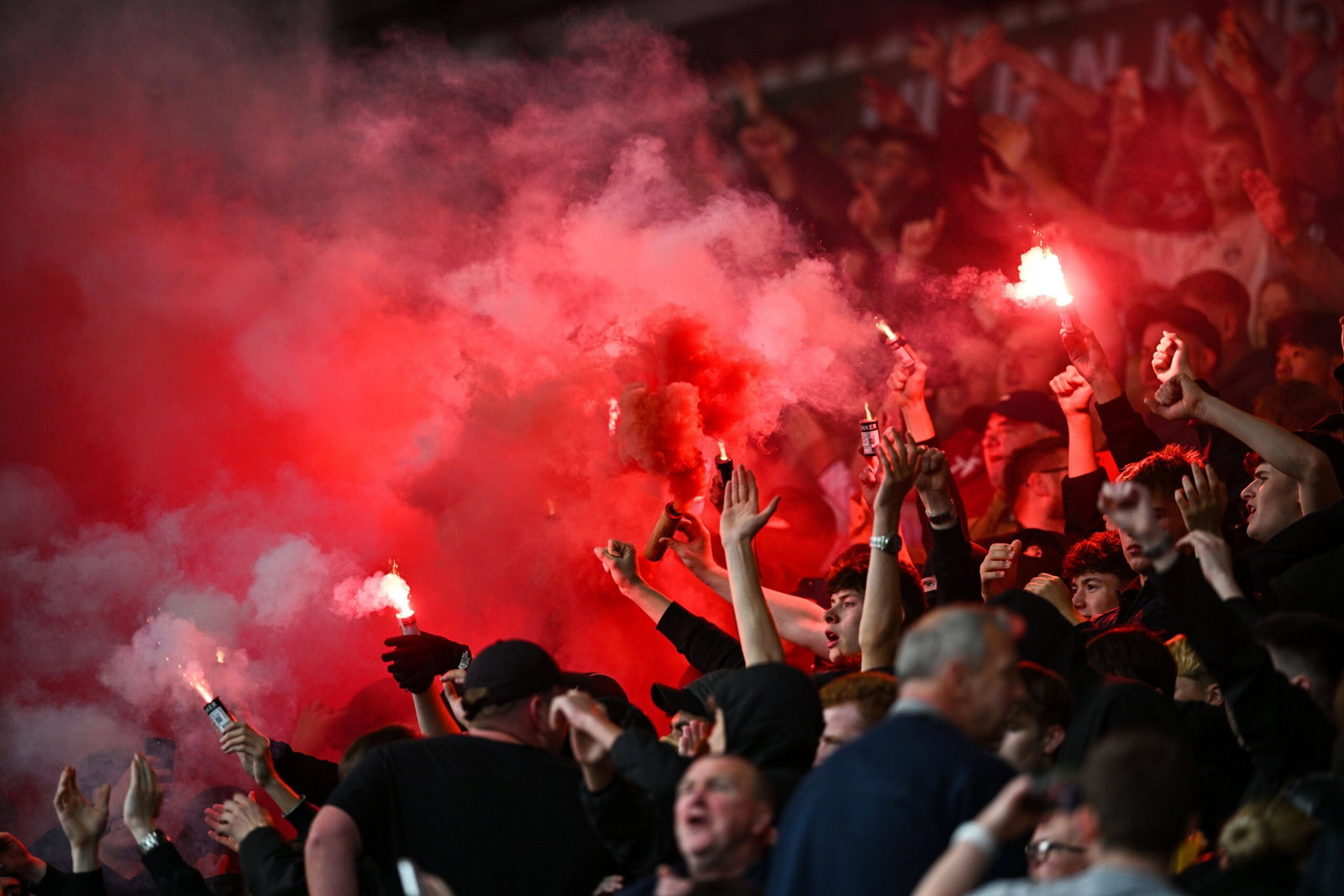 Aberdeen fans activate pyrotechnics