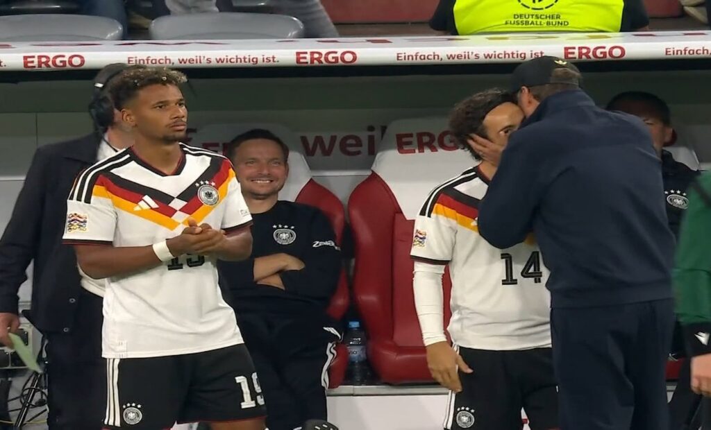 Watch: Jurgen Klopp’s brilliant moment with Mika Baur captured