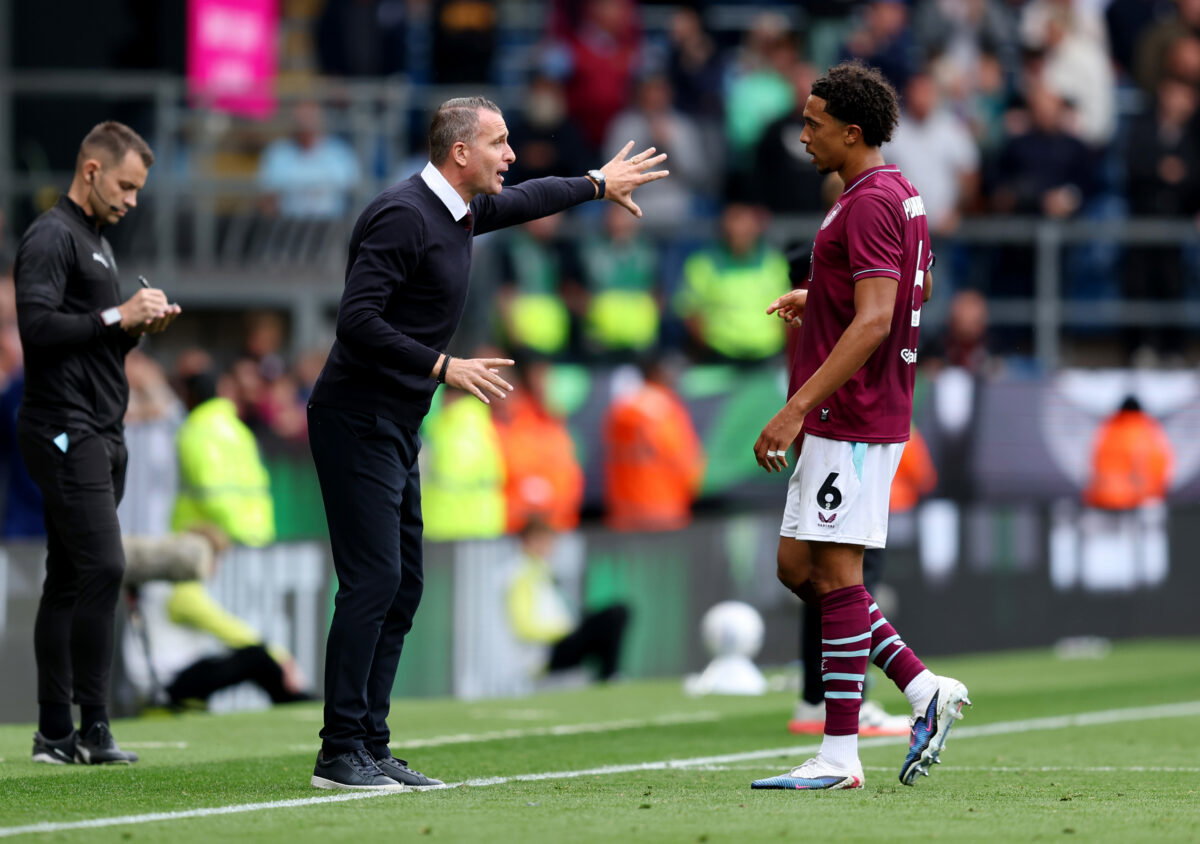 Nicky Hayen, Manager of Burnley gives instructions to Bashir Humphreys during the Championship match between Burnley and West Ham United at Turf Moor on August 16, 2026